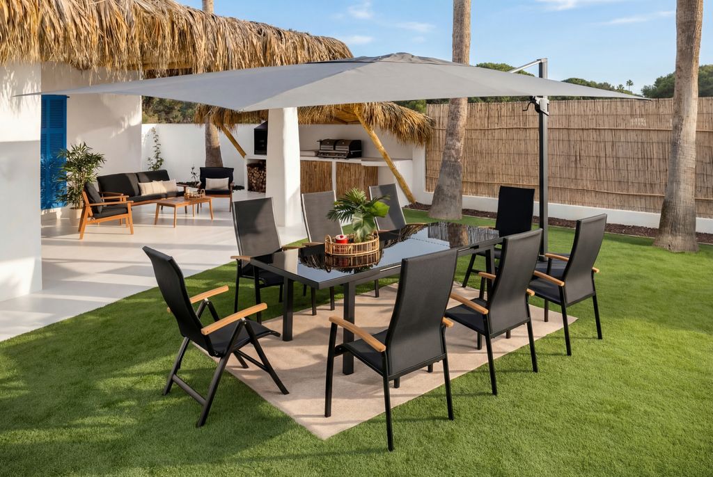 Comedor de verano bajo parasol