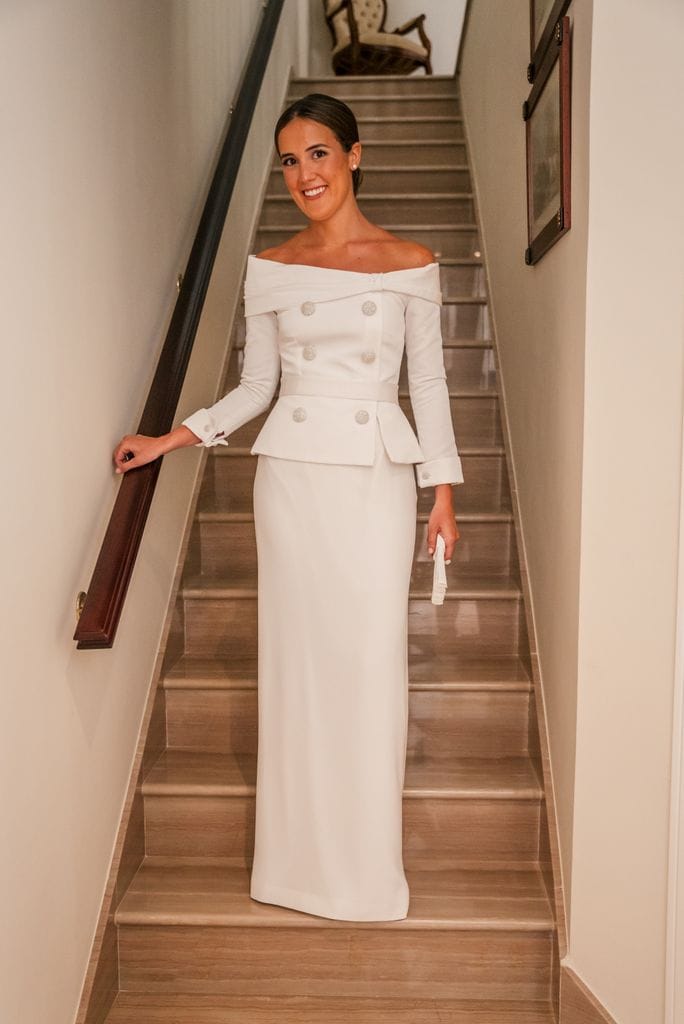 Vestido de novia con botones joya