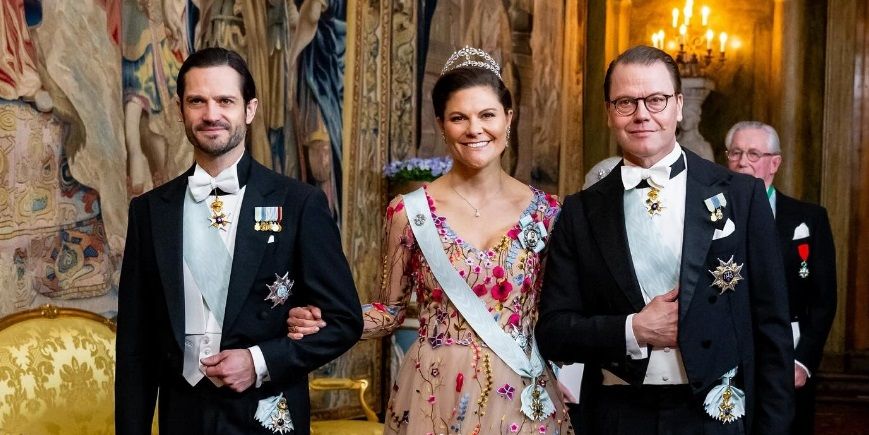 La princesa Victoria de Suecia con su marido Daniel y su hermano, el príncipe Carlos Felipe de Suecia