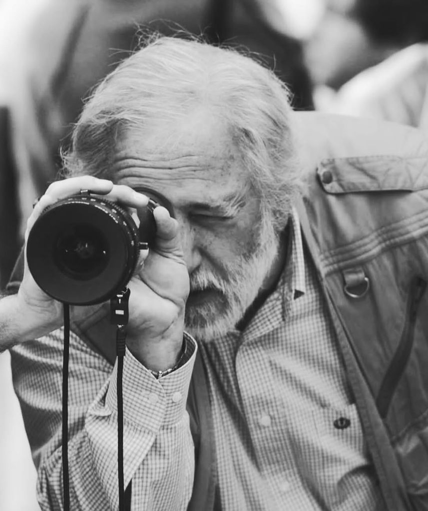 Aitana Sánchez-Gijón ha compartido esta imagen de Adolfo Aristarain