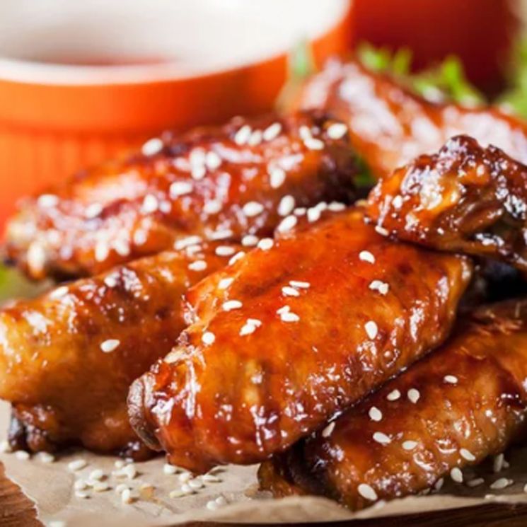 Alitas de pollo.