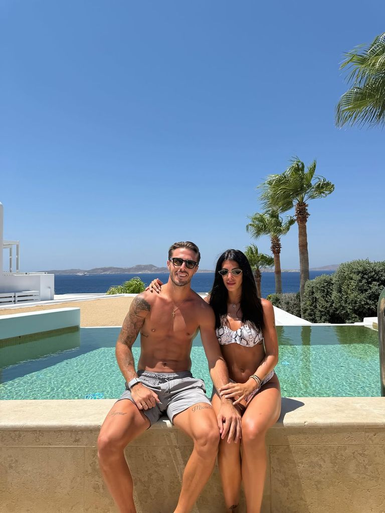 Las vacaciones de Ingrid Sanz junto a Illes Faure