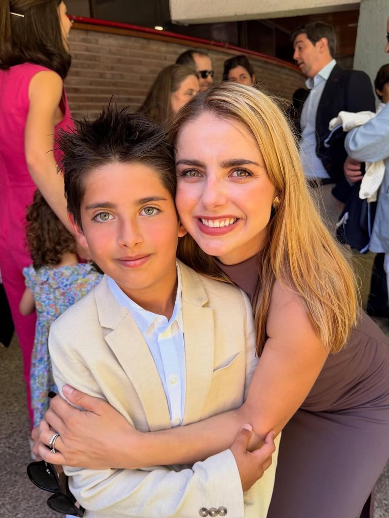 Michelle Renaud y su hijo mayor, Marcelo