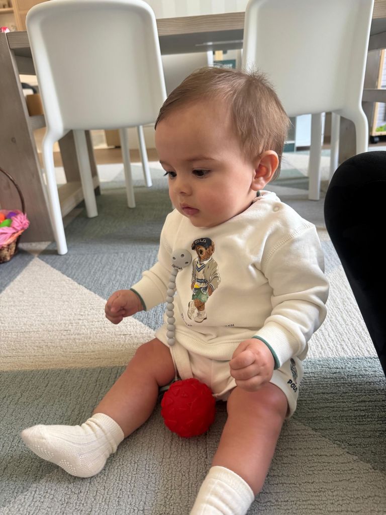 Santiago, el menor de los tres hijos de Ximena Navarrete, ha cumplido su primer año.