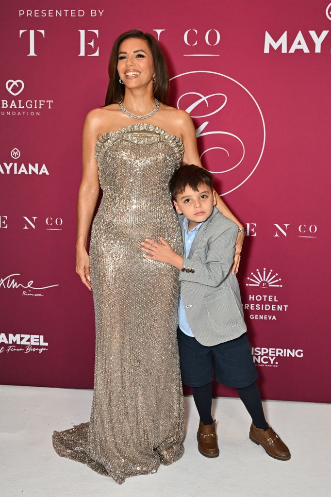 Eva Longoria posó con su acompañante más especial, su hijo Santiago