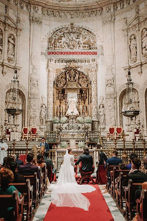 Boda religiosa en la catedral de Sevilla 