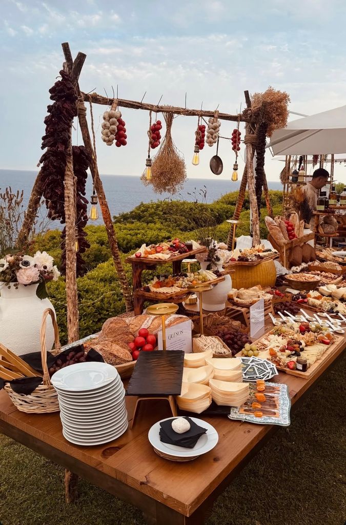 Detalles de la celebración de boda en Ibiza de Rocío Crusset y Charlie Schein