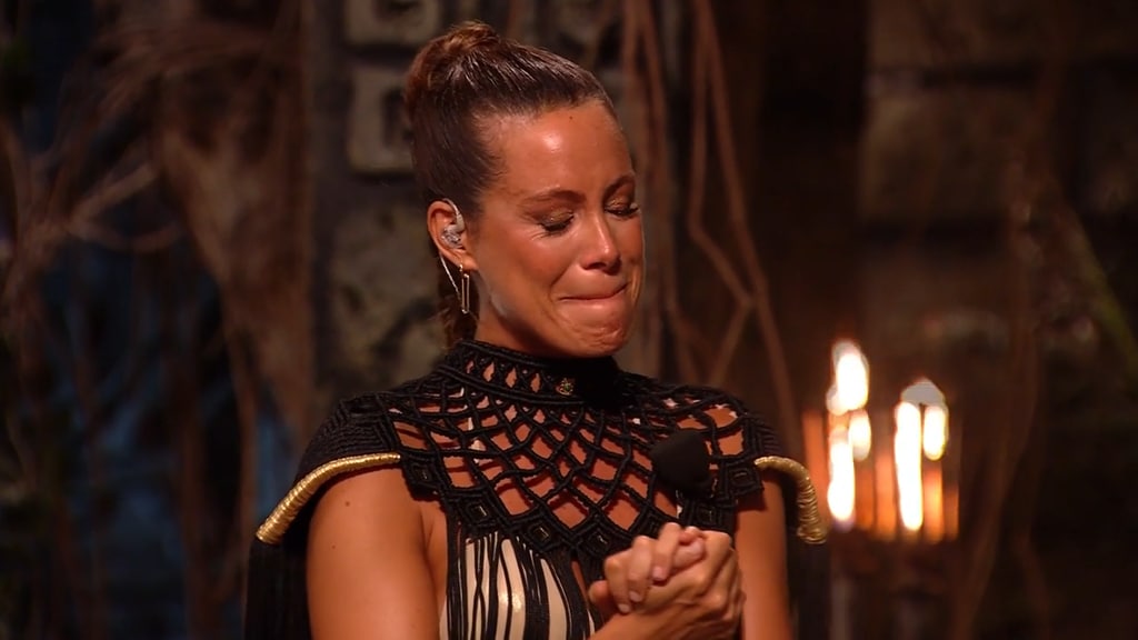 Laurs Madrueño se emociona en Supervivientes