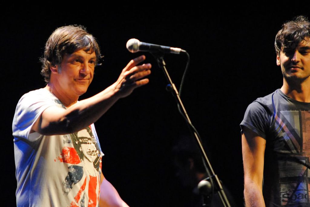 Jam Albarracín en un concierto de homenaje a Lorac tras los terremotos de 2011