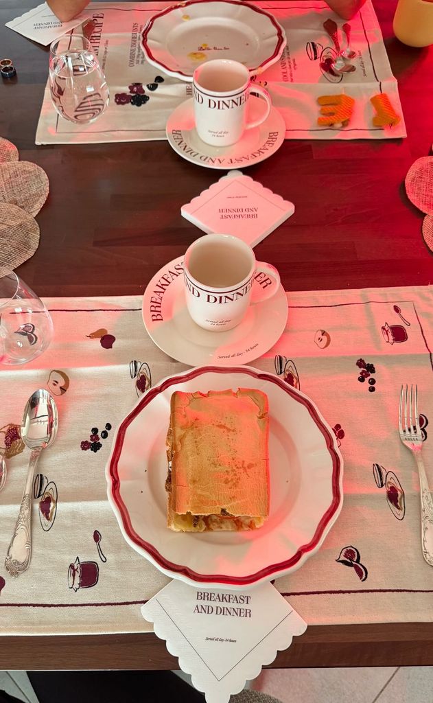 El delicioso desayuno del cumpleañero