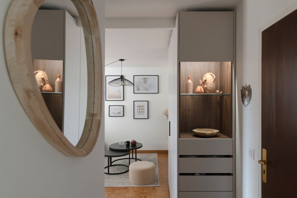 Recibidor con mueble a medida. 