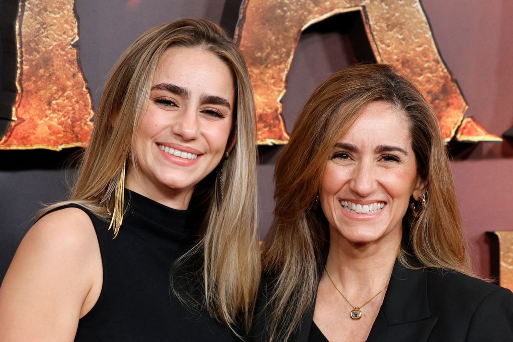 Alejandra Martos y su hija en 2025