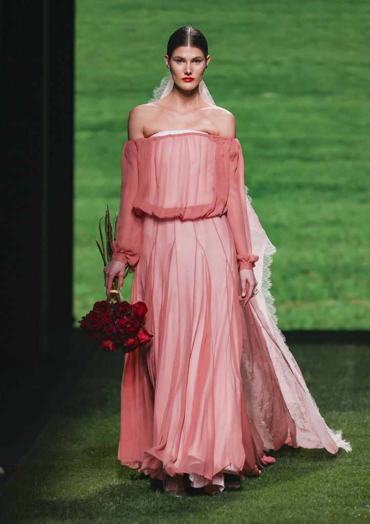 Desfile de Ynesuelves en la Pasarela Cibeles Mercedes-Benz Fashion Week Madrid 2025 