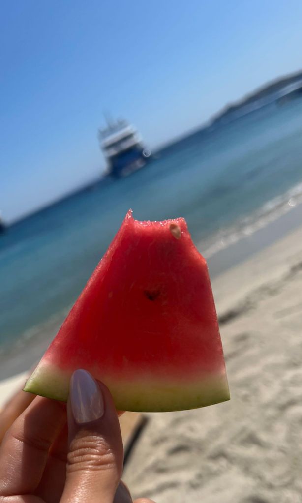 diego boneta y renata notni de vacaciones en grecia