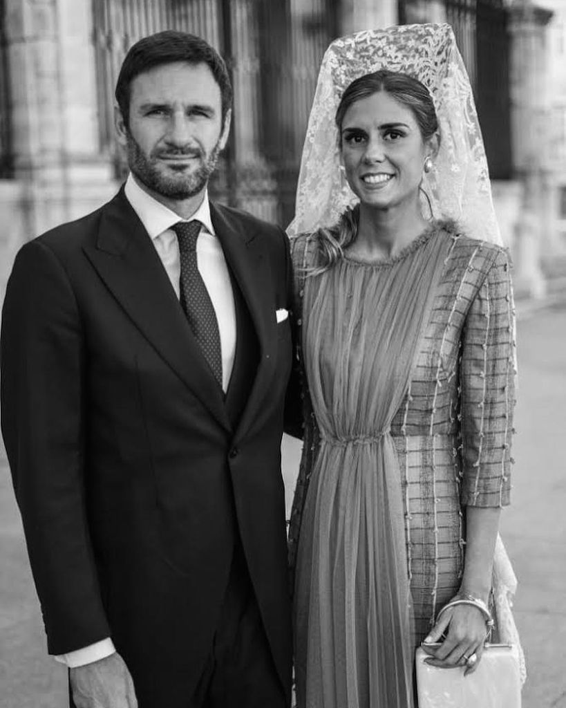 Madrinas de boda con mantilla blanca Poydel