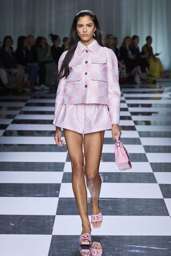 versace027a