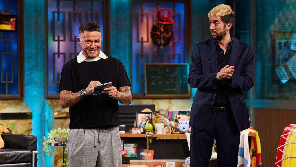 Alejandro Sanz se divierte en 'La Revuelta'