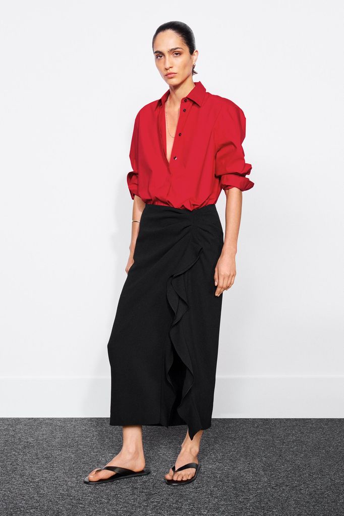 Falda pareo Zara junio 2026