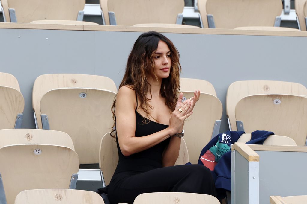 Eiza González, fotografiada en mayo pasado en París apoyando a su novio en sus entrenamientos previos al torneo Roland Garros. 