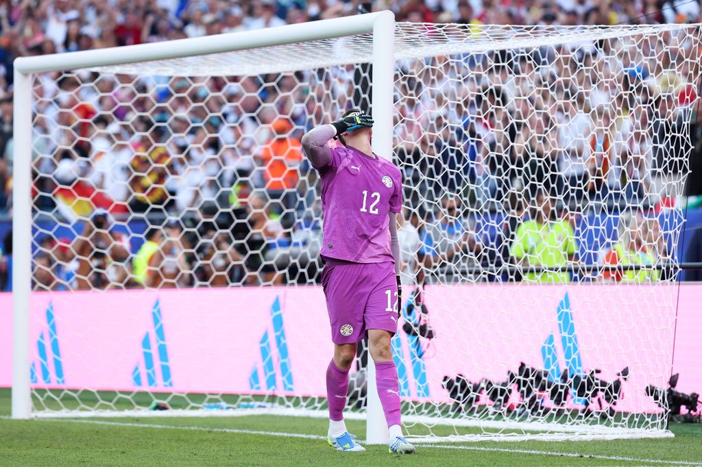Orlando Gill, en la tanda de penaltis entre Paraguay y Alemania