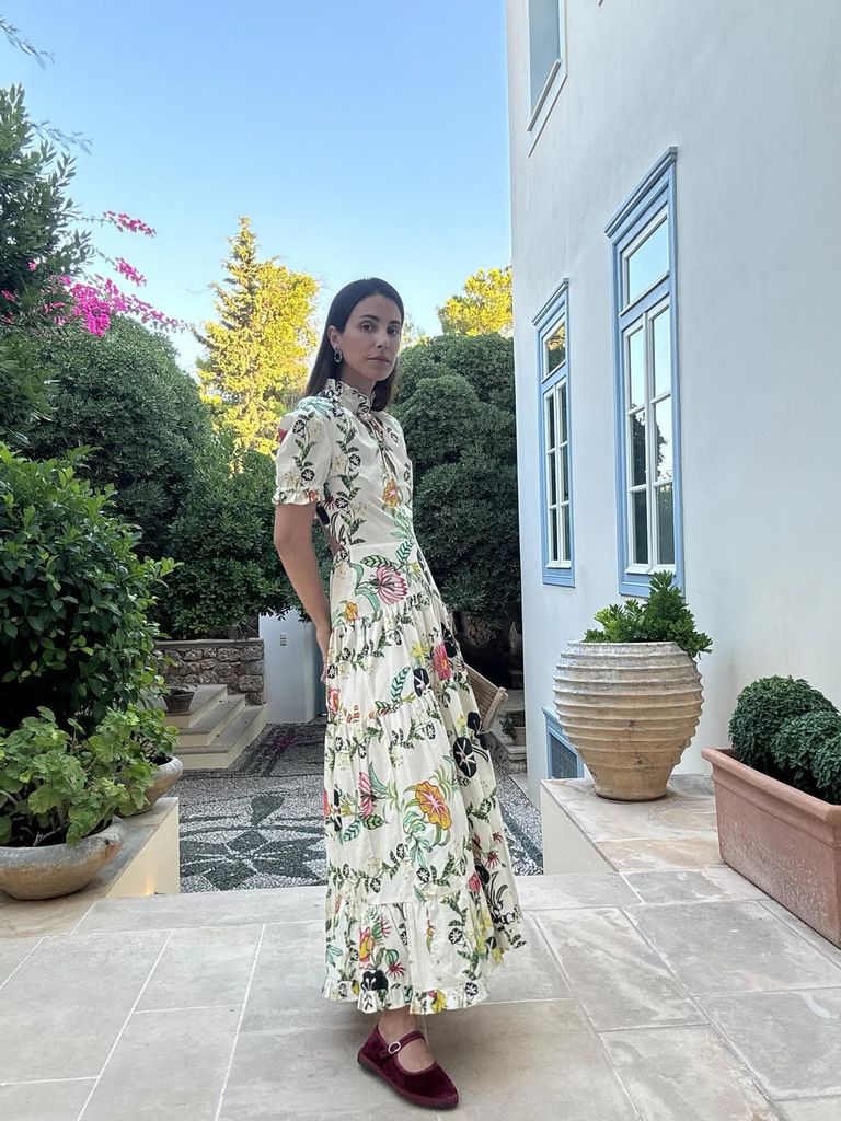 Sassa de Osma con vestido de flores