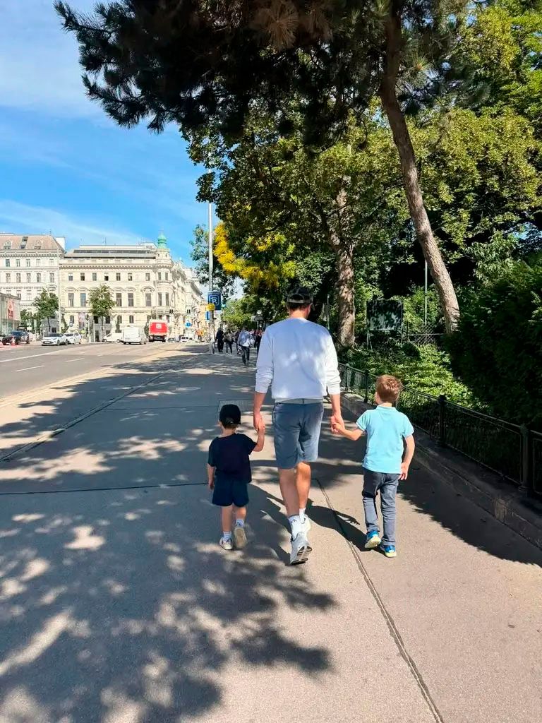 La princesa Eugenia compartió tiernos momentos familiares en el Día del Padre
