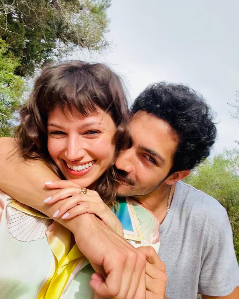 La pareja está feliz y radiante tras el nacimiento de Dante