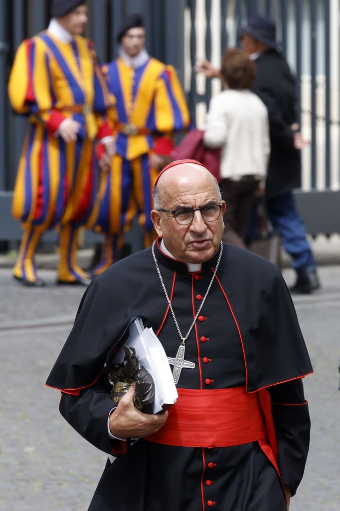 El cardenal Fernando Natalio Chomali en las congregaciones generales celebradas tras la muerte del Papa Francisco