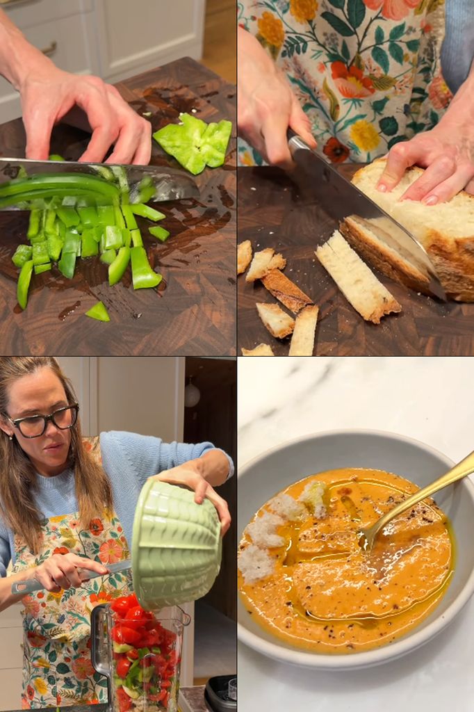 La actriz, en pleno proceso de la preparación del gazpacho.
