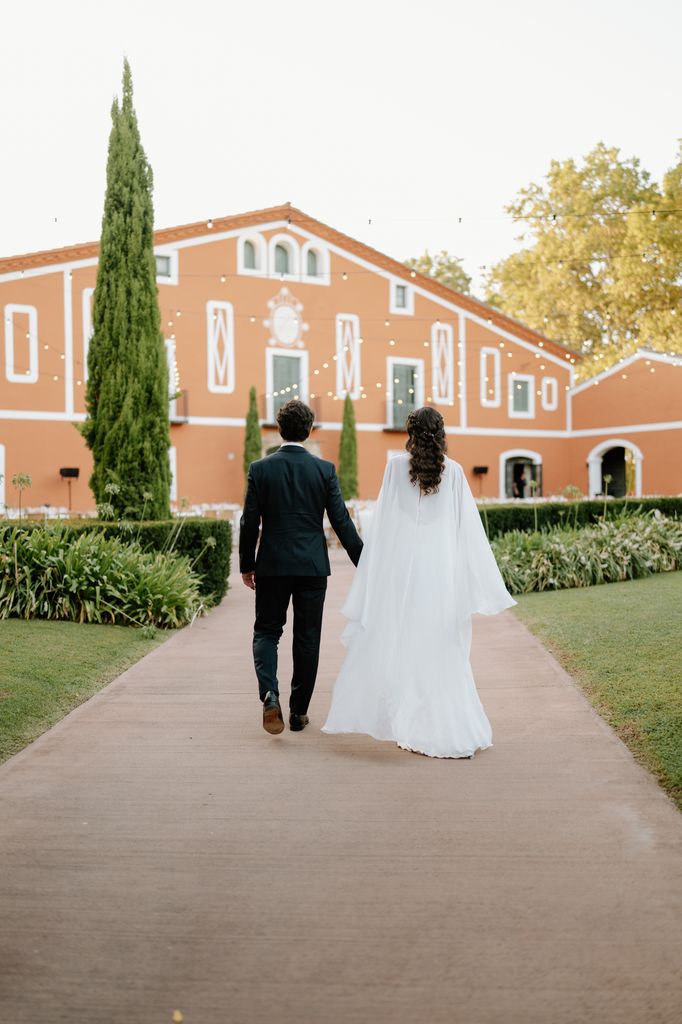 Look de novia sencillo de Otaduy de verano