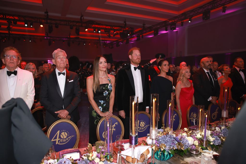 En su papel de ivitados especiales, Harry y Meghan junto a Anthony von Mandl, David Foster, Katharine McPhee, Wendy Cocchia y Sergio Cocchia.