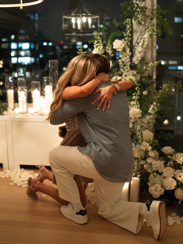 Sophia y Michael comparten un momento íntimo tras anunciar su compromiso