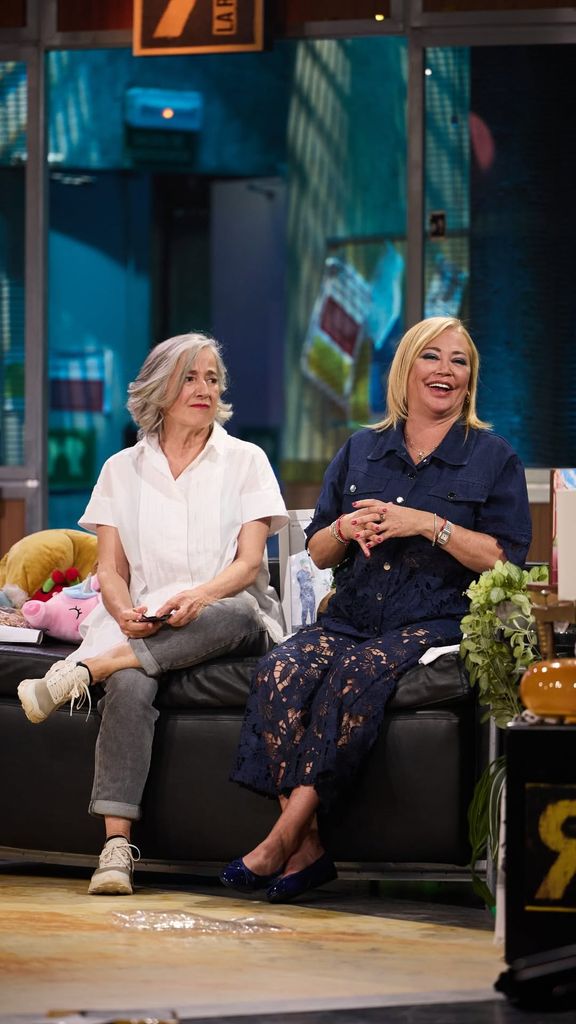Belén y Eva, entre risas con Broncano