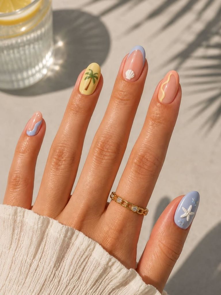 manicura inspriada en la playa