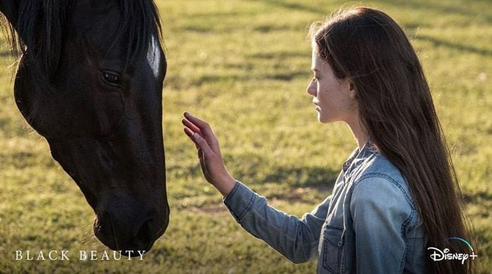 Mackenzie Foy en Black Beauty Disney