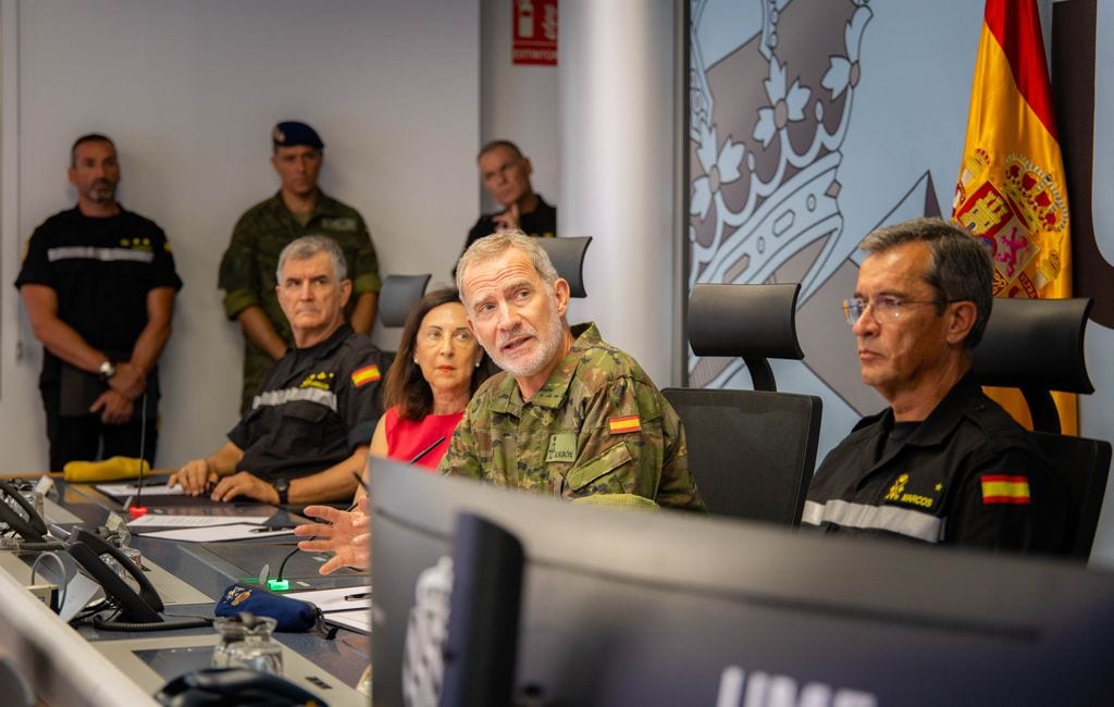 Felipe VI visita el Cuartel General de la Unidad Militar de Emergencias (UME), en la Base Aérea de Torrejón