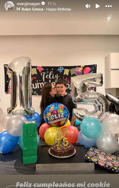 María José Magán celebró con un íntimo festejo los 15 años de su hijo.