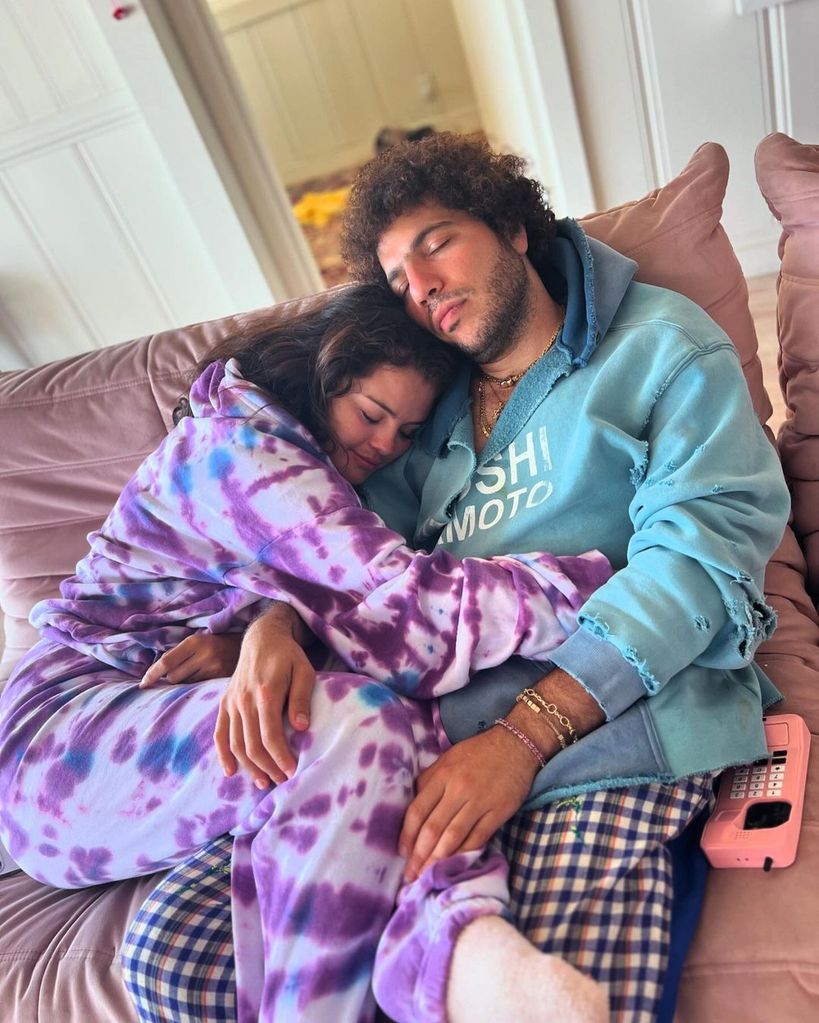 Selena confirmó su romance con Benny en diciembre del año pasado