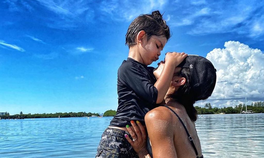 alejandra espinoza y su hijo