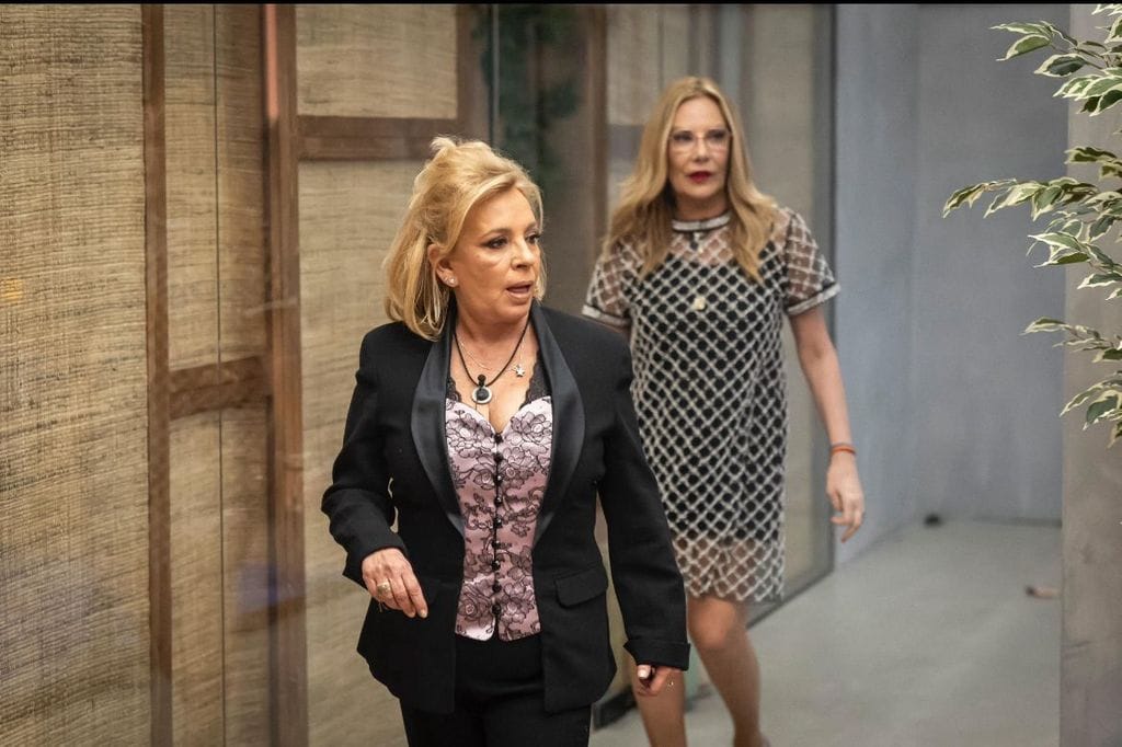 Carmen Borrego y Belén Rodríguez al entrar en GH DÚO