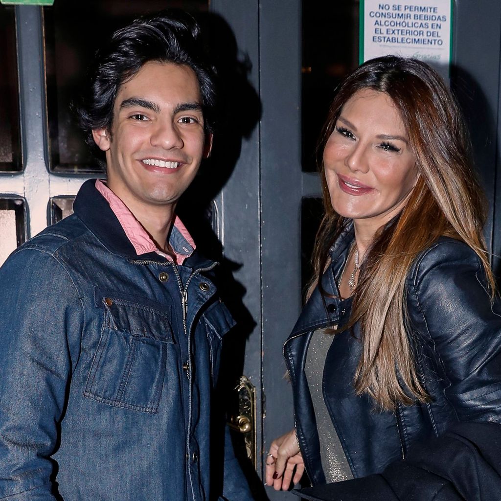 Ivonne Reyes y su hijo