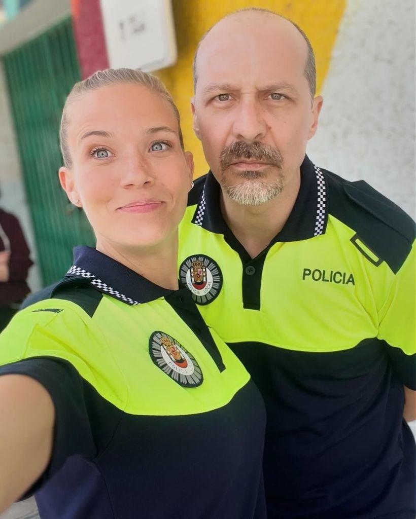 En 'Machos Alfa' es Rocío la nueva compeñera de patrulla de Luis (Fele Martínez)