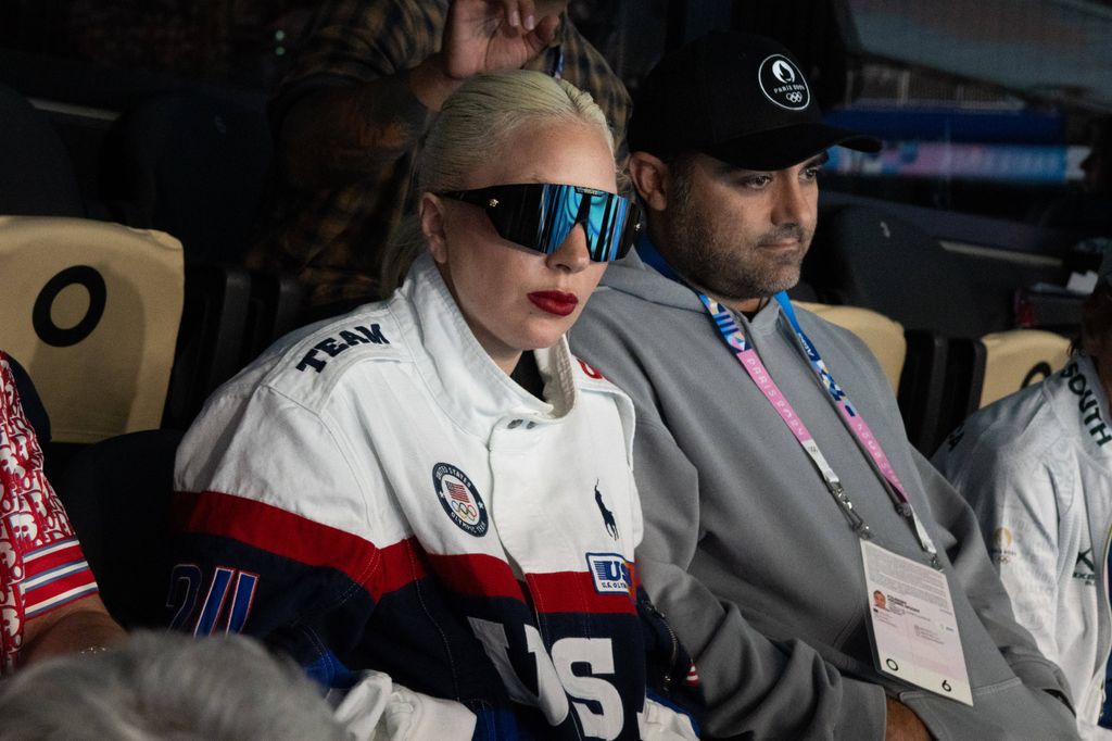 Lady Gaga y Michael Polansky viendo los Juegos Olímpicos en París el 28 de julio de 2024