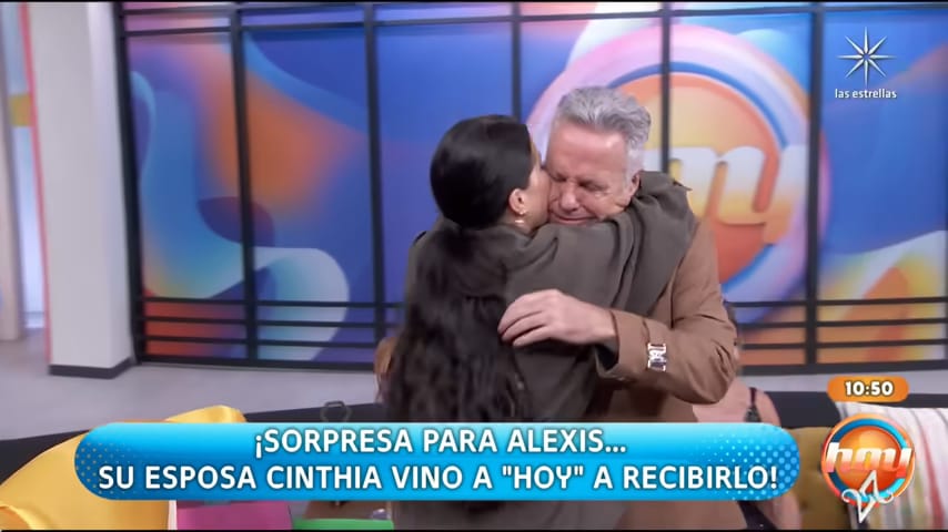 Alexis Ayala rompió en llanto al reencontrarse con su esposa