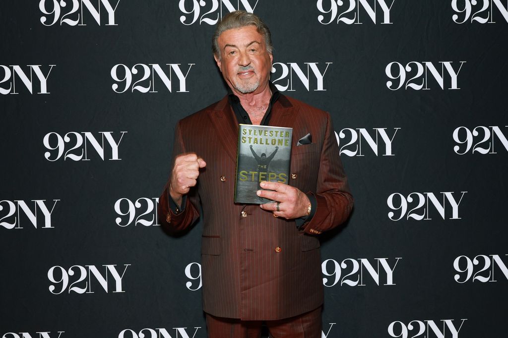 Sylvester Stallone ha hablado a los 80 años, coincidiendo con la publicación de sus memorias, The Steps, de sus mayores remordimientos y del dolor que todavía arrastra por la muerte de su hijo Sage