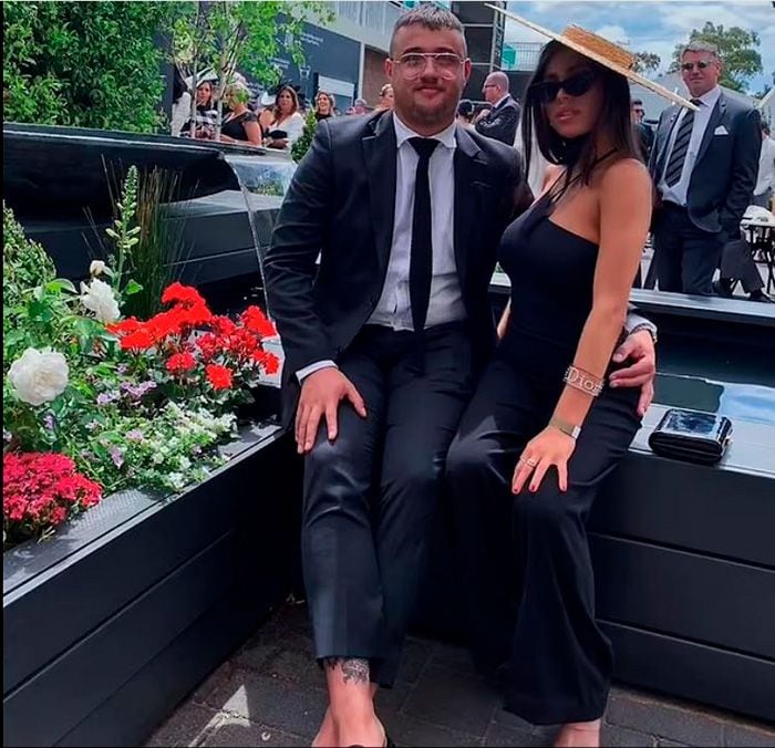 Nick Forgiane y Bianca Censori