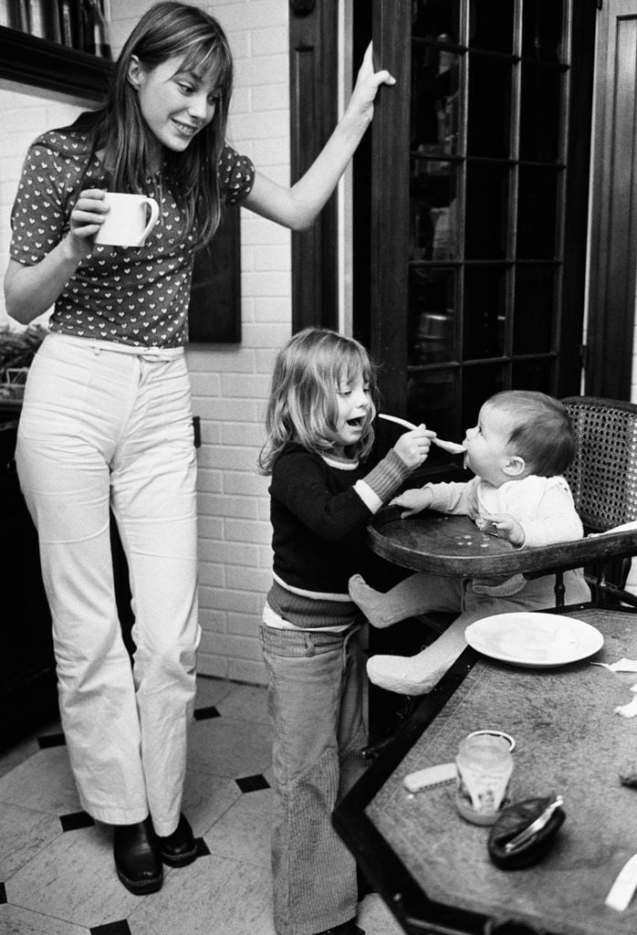 Jane Birkin con sus hijas