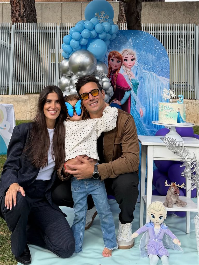 La pareja compartió imágenes de la velada después de su año más complicado, pues acudieron a terapia de pareja para solventar un "enfado"