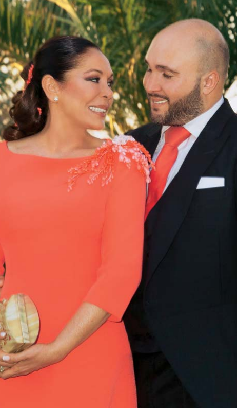 Isabel Pantoja, quien ejerció como orgullosa madrina