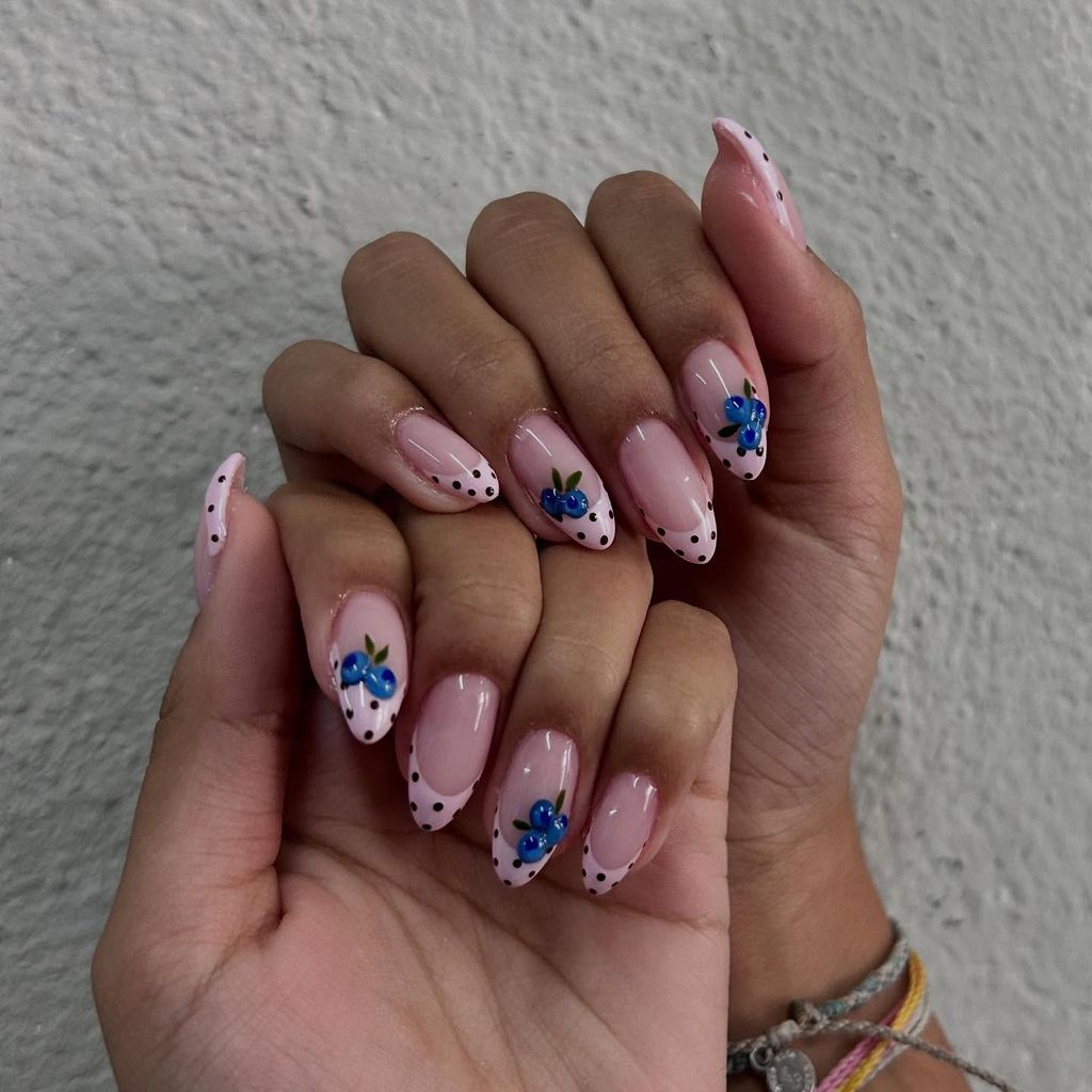 Manicura de arándanos